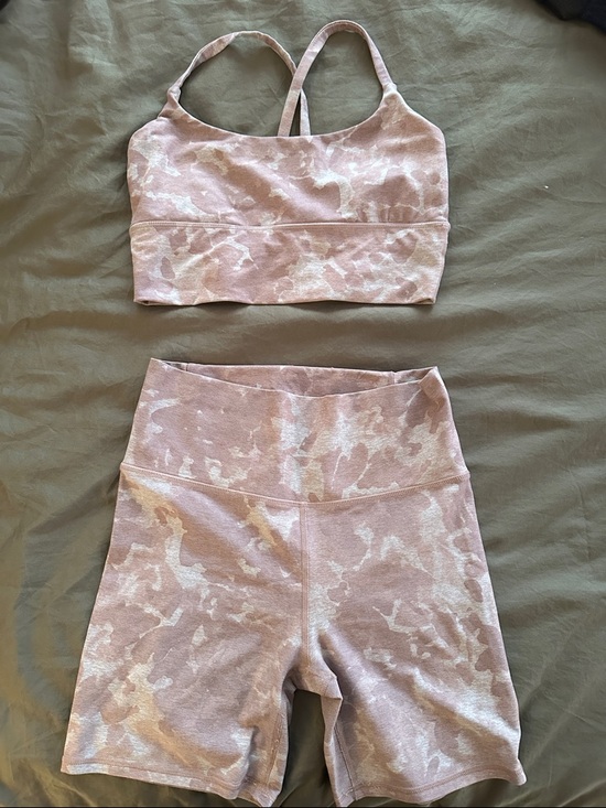 Vuori Pants - Vuori Set - Sports Bra & Bike Shorts